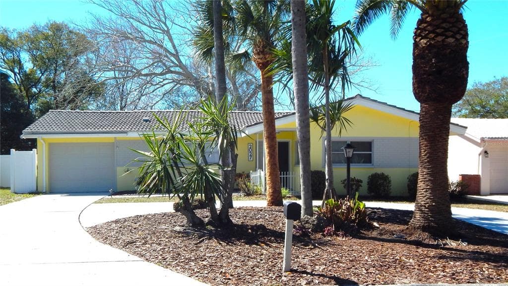 2027 PINE RIDGE DRIVE CLEARWATER, FL 33763