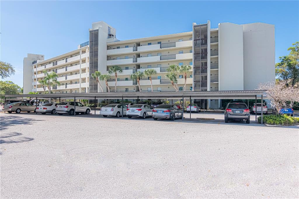 225 COUNTRY CLUB DRIVE UNIT 1202 LARGO, FL 33771