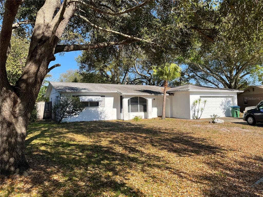 11173 110TH WAY SEMINOLE, FL 33778