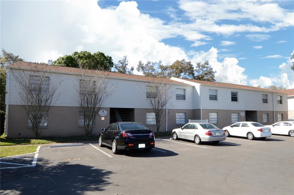 7210 N MANHATTAN AVENUE UNIT 123 TAMPA, FL 33614