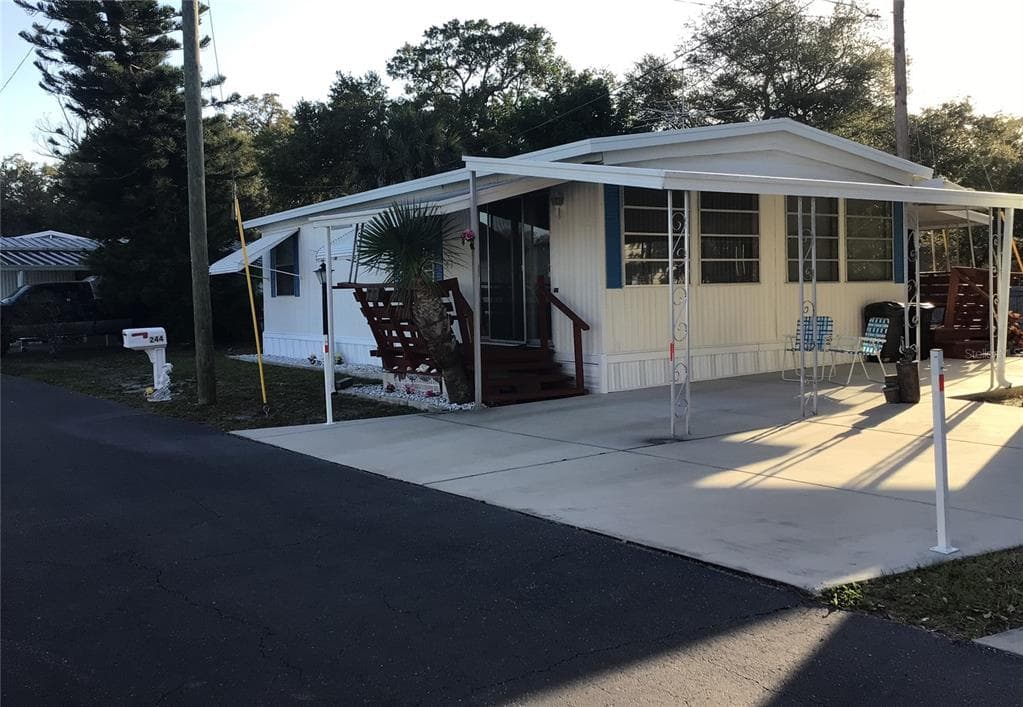 4150 66TH STREET N UNIT 244 ST PETERSBURG, FL 33709