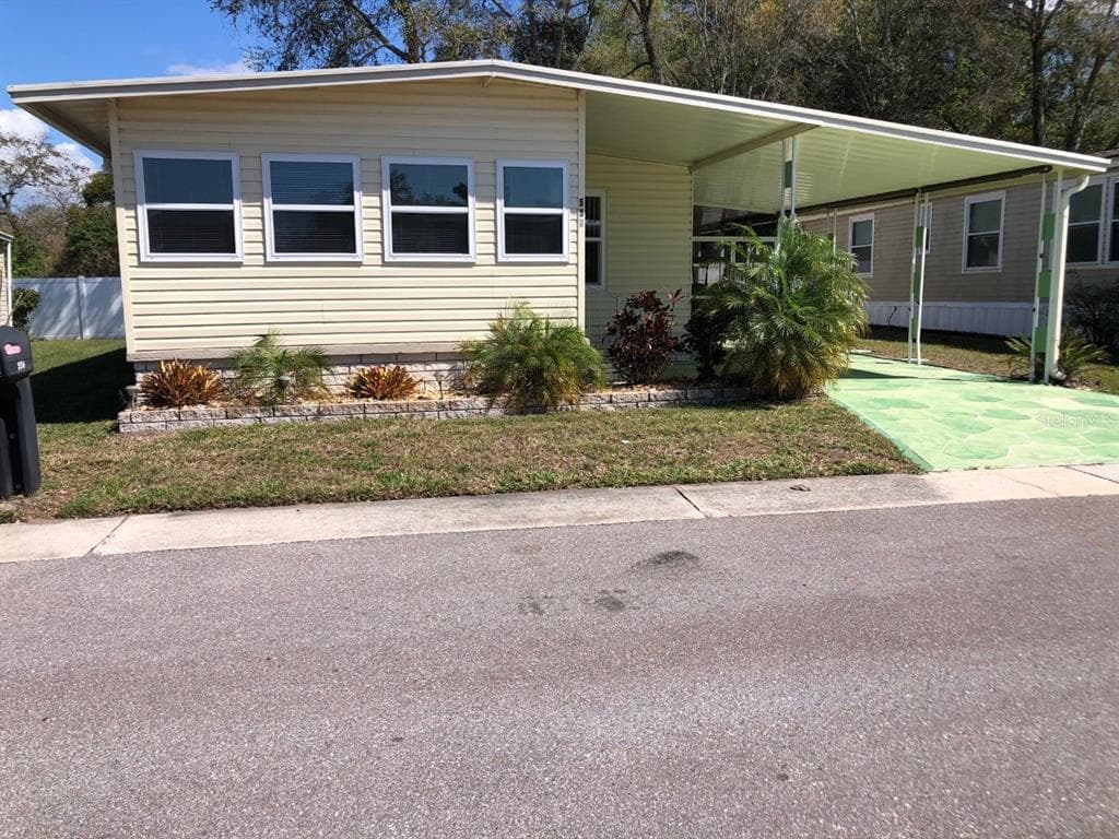 29250 US HIGHWAY 19 N UNIT 556 CLEARWATER, FL 33761