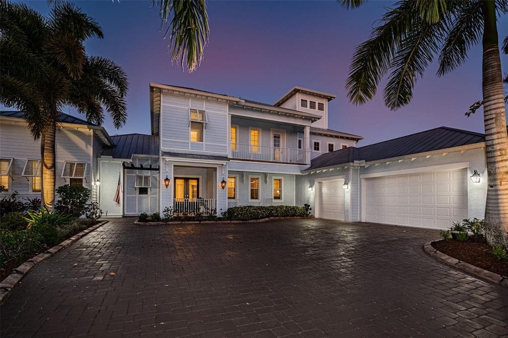 613 BALIBAY ROAD APOLLO BEACH, FL 33572