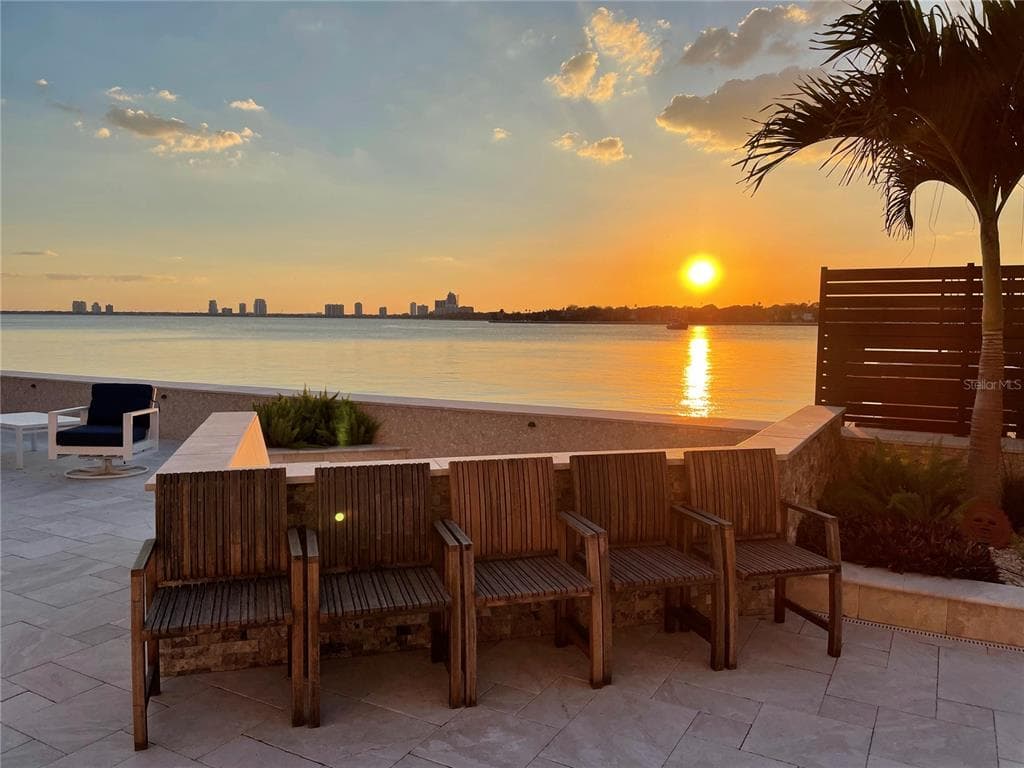 2 ADALIA AVENUE UNIT 1007 TAMPA, FL 33606
