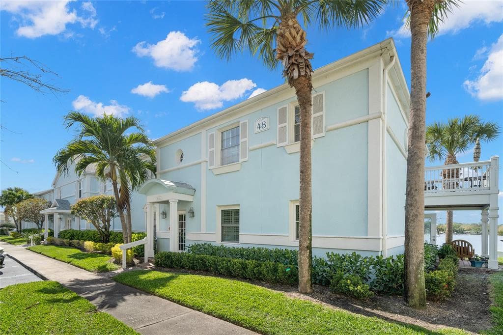 5001 STARFISH DRIVE SE UNIT B ST PETERSBURG, FL 33705