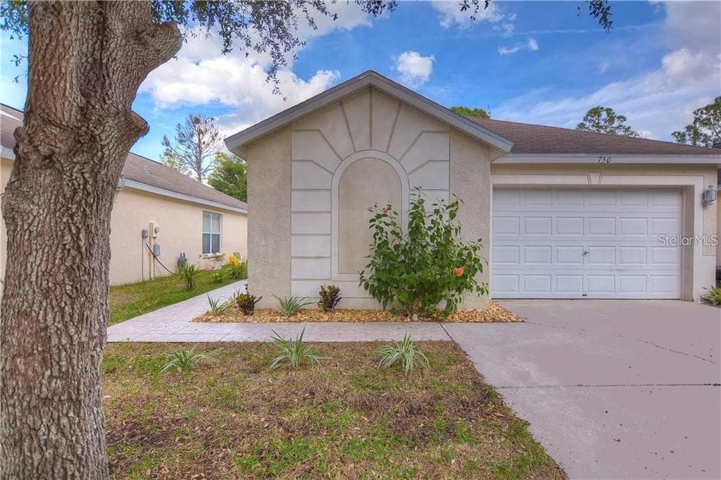 750 CAPE COD CIRCLE VALRICO, FL 33594