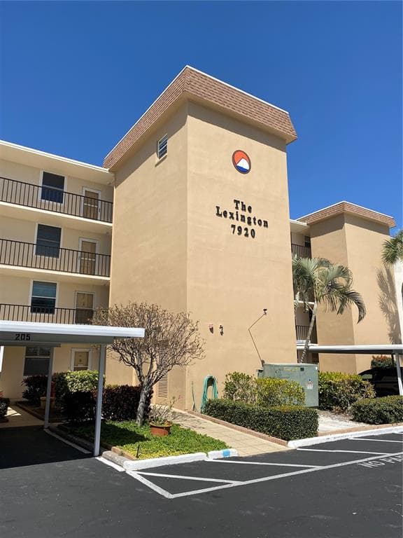 7920 SUN ISLAND DRIVE S UNIT 304 SOUTH PASADENA, FL 33707