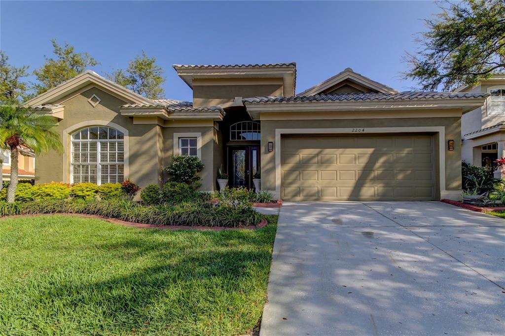 2204 MARGARET WAY DUNEDIN, FL 34698