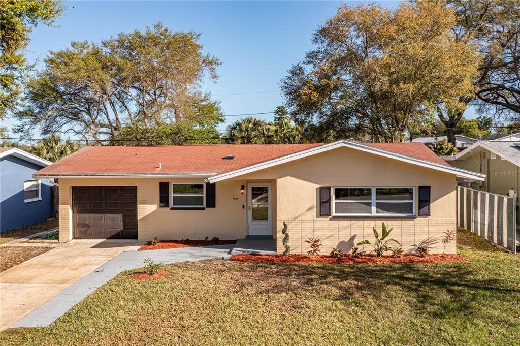 1418 THAMES LANE CLEARWATER, FL 33755