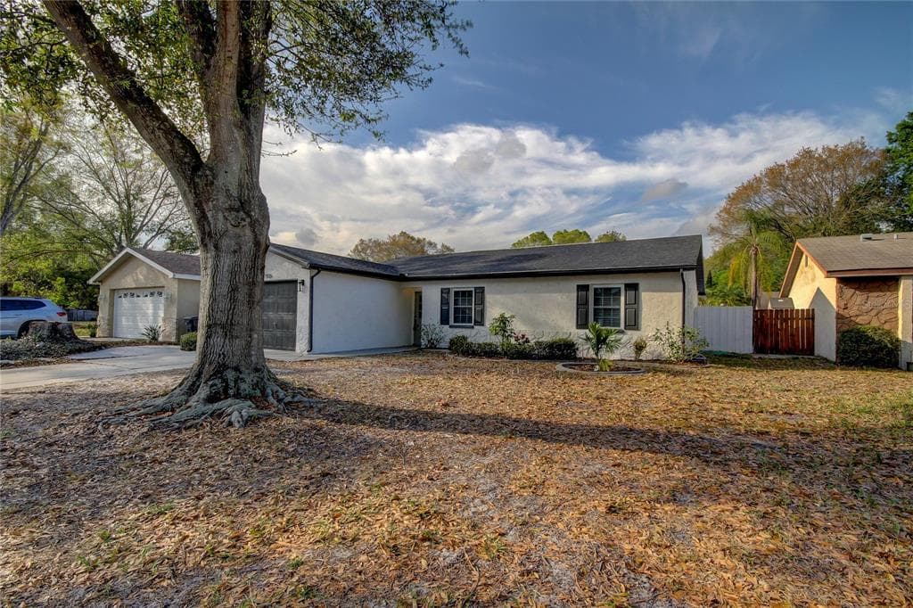 1926 HUDSON COURT OLDSMAR, FL 34677
