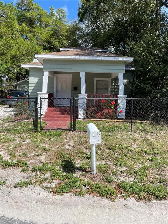 1404 E PALIFOX STREET TAMPA, FL 33603