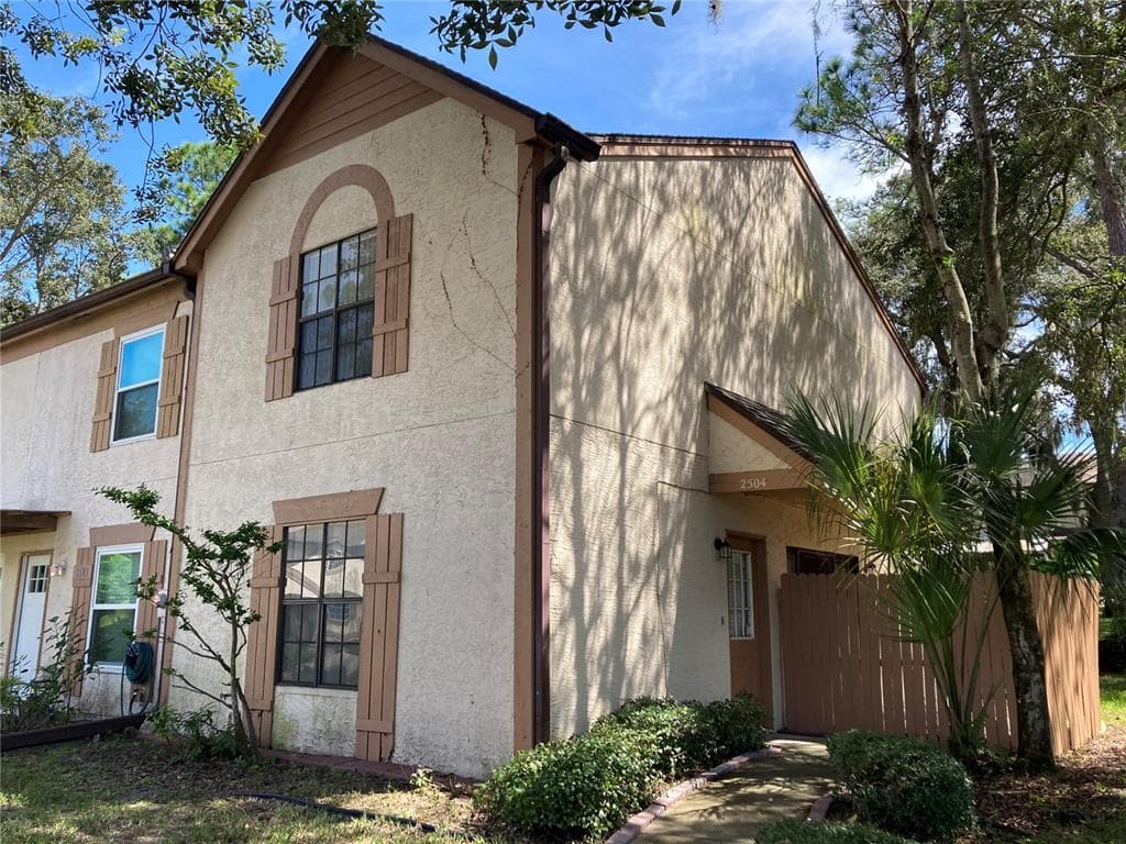 2504 BRIGADOON DRIVE CLEARWATER, FL 33759