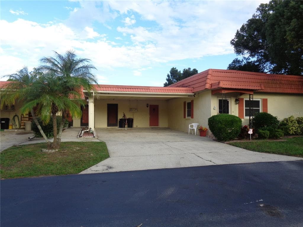 4002 EL MERITA COURT NEW PORT RICHEY, FL 34655