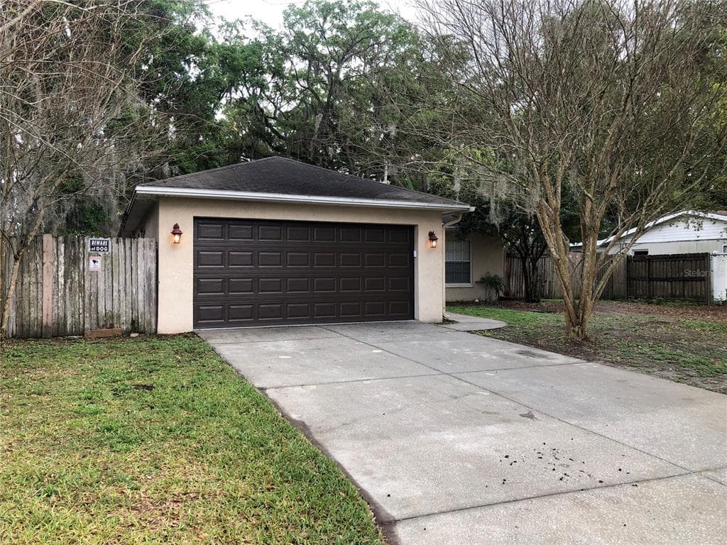 1445 LONG STREET LAKELAND, FL 33801