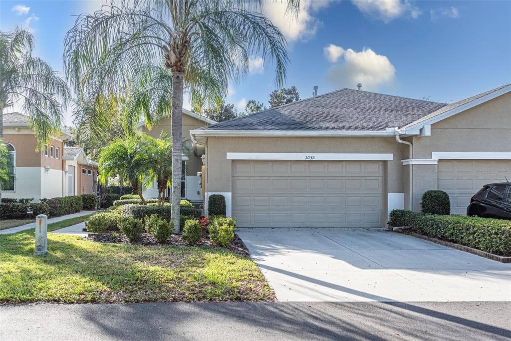 2032 SIFIELD GREENS WAY UNIT 2032 SUN CITY CENTER, FL 33573