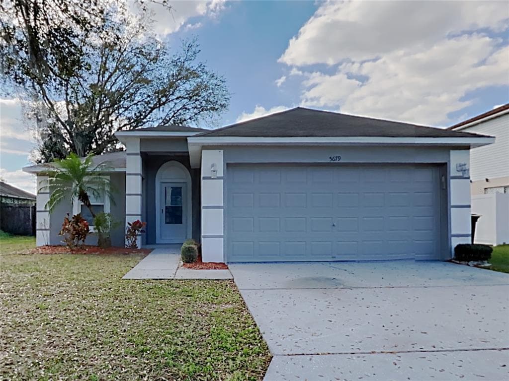 5679 OAKWOOD KNOLL DRIVE LAKELAND, FL 33811