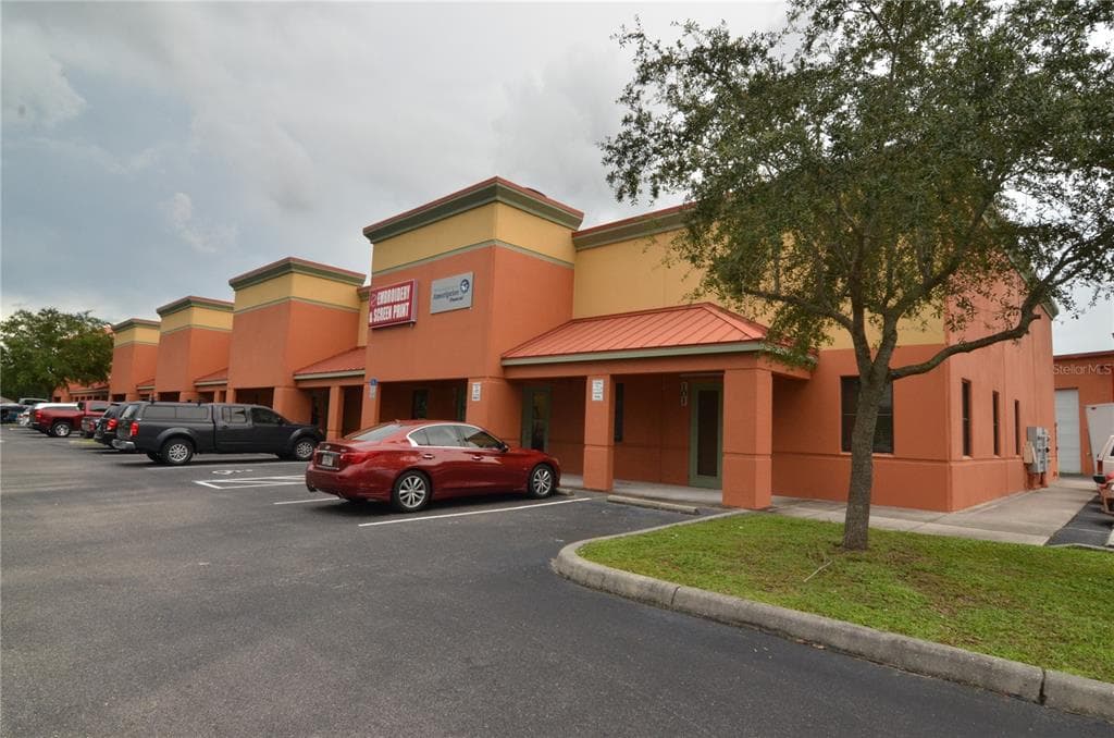 413 NE VAN LOON LANE UNIT 102 CAPE CORAL, FL 33909