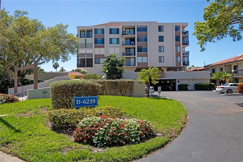 6219 PALMA DEL MAR BOULEVARD S UNIT 607 ST PETERSBURG, FL 33715