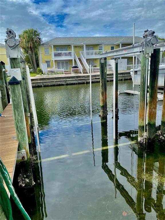 0 COQUINA KEY DRIVE SE UNIT 126SS ST PETERSBURG, FL 33705
