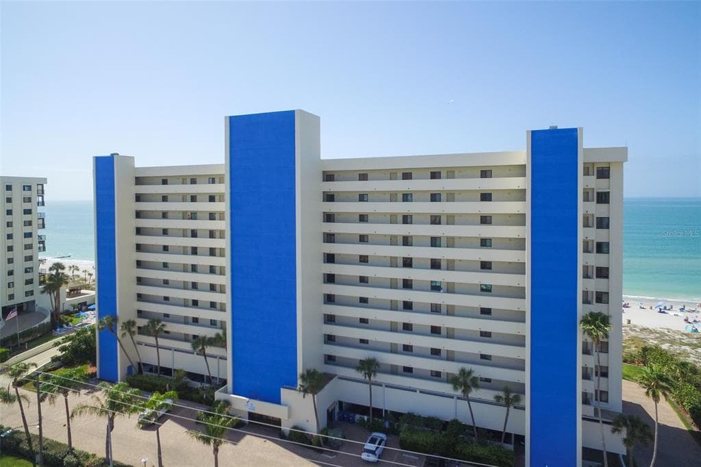 15000 GULF BOULEVARD UNIT 707 MADEIRA BEACH, FL 33708