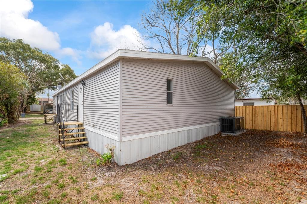 39125 ORIENT AVENUE ZEPHYRHILLS, FL 33542