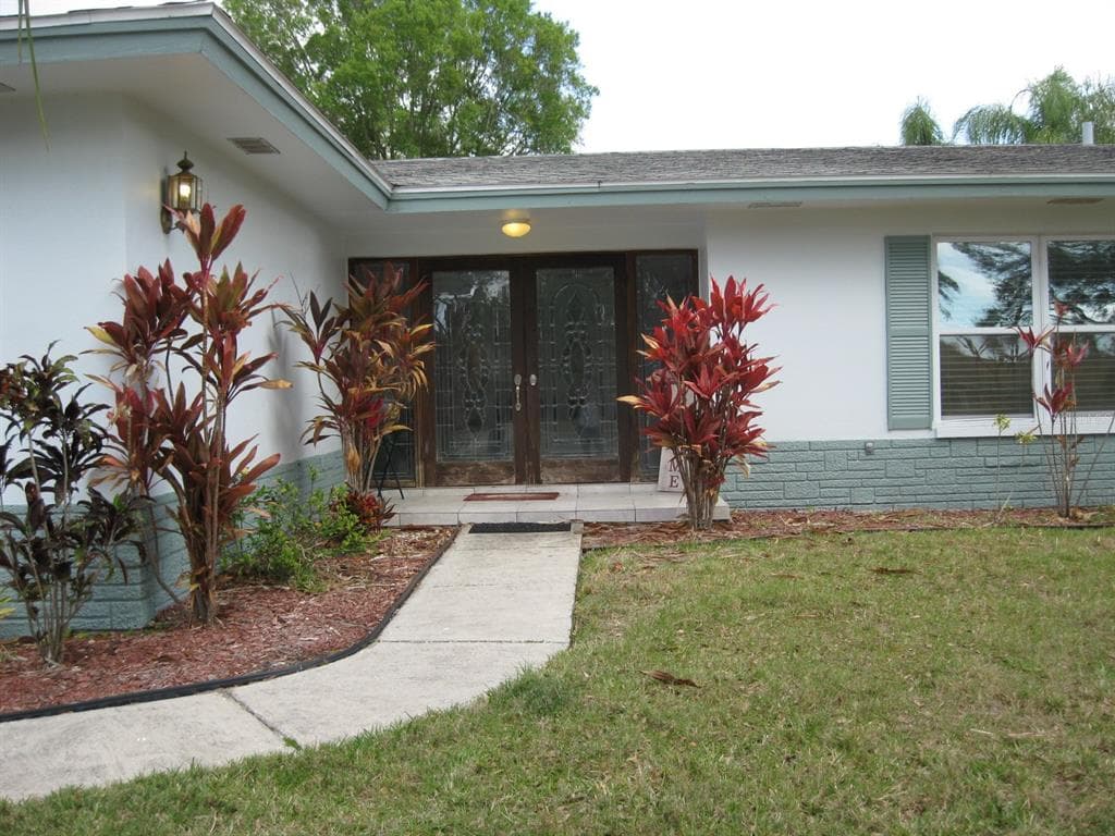 1462 S RIDGELANE CIRCLE CLEARWATER, FL 33755