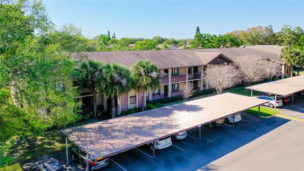 721 83RD AVENUE N UNIT 105 ST PETERSBURG, FL 33702