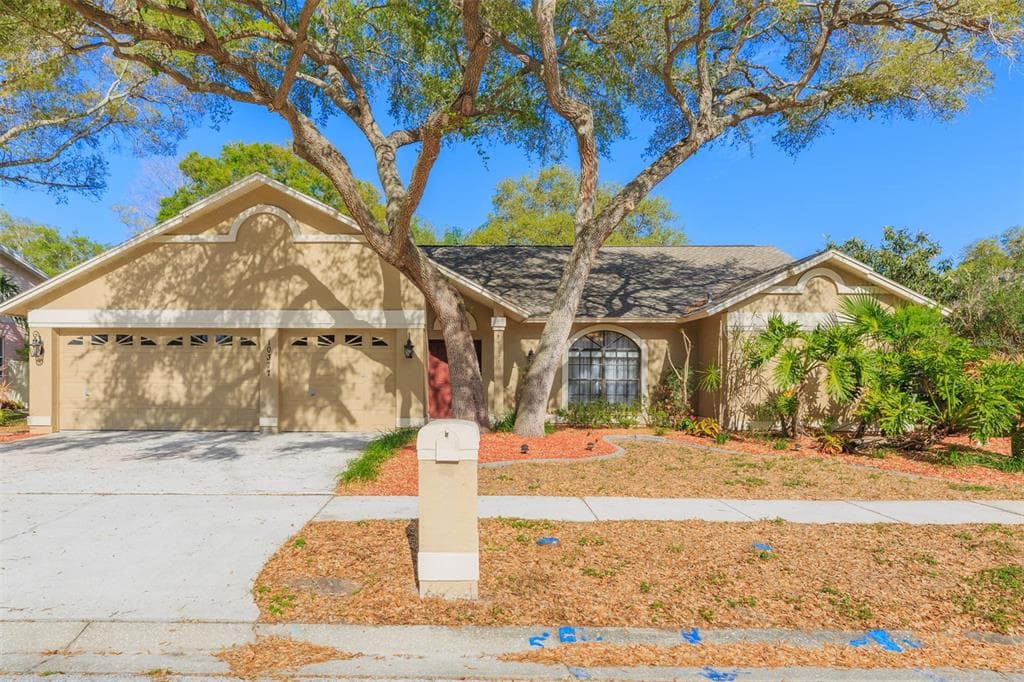 10377 SHADY OAK LANE SEMINOLE, FL 33777