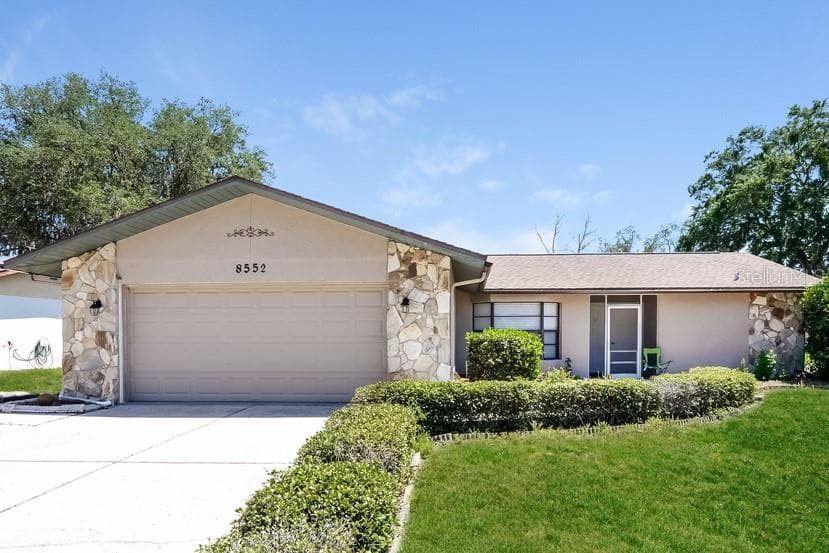 8552 BRIDGEWATER DRIVE NEW PORT RICHEY, FL 34655