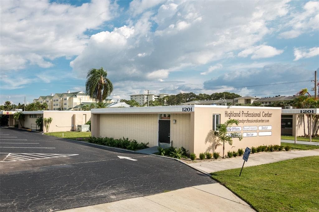 1201 S HIGHLAND AVENUE UNIT 7 CLEARWATER, FL 33756