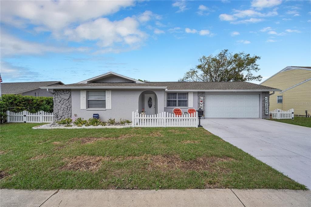 12427 WILLOW TREE AVENUE HUDSON, FL 34669