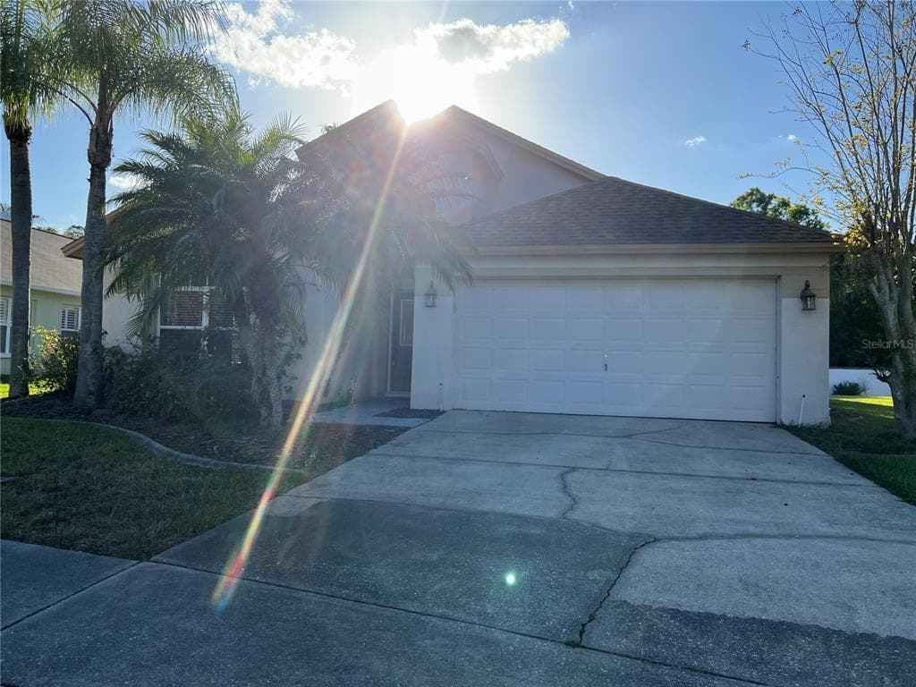 1813 GOLDEN DAWN DRIVE ZEPHYRHILLS, FL 33543
