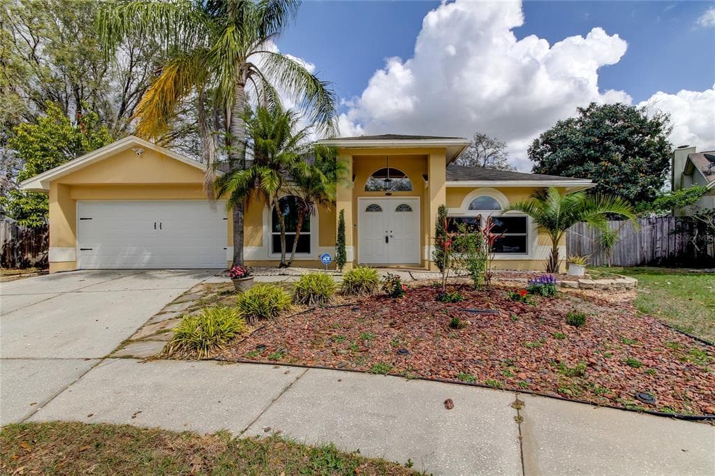 24143 TWIN COURT LAND O LAKES, FL 34639