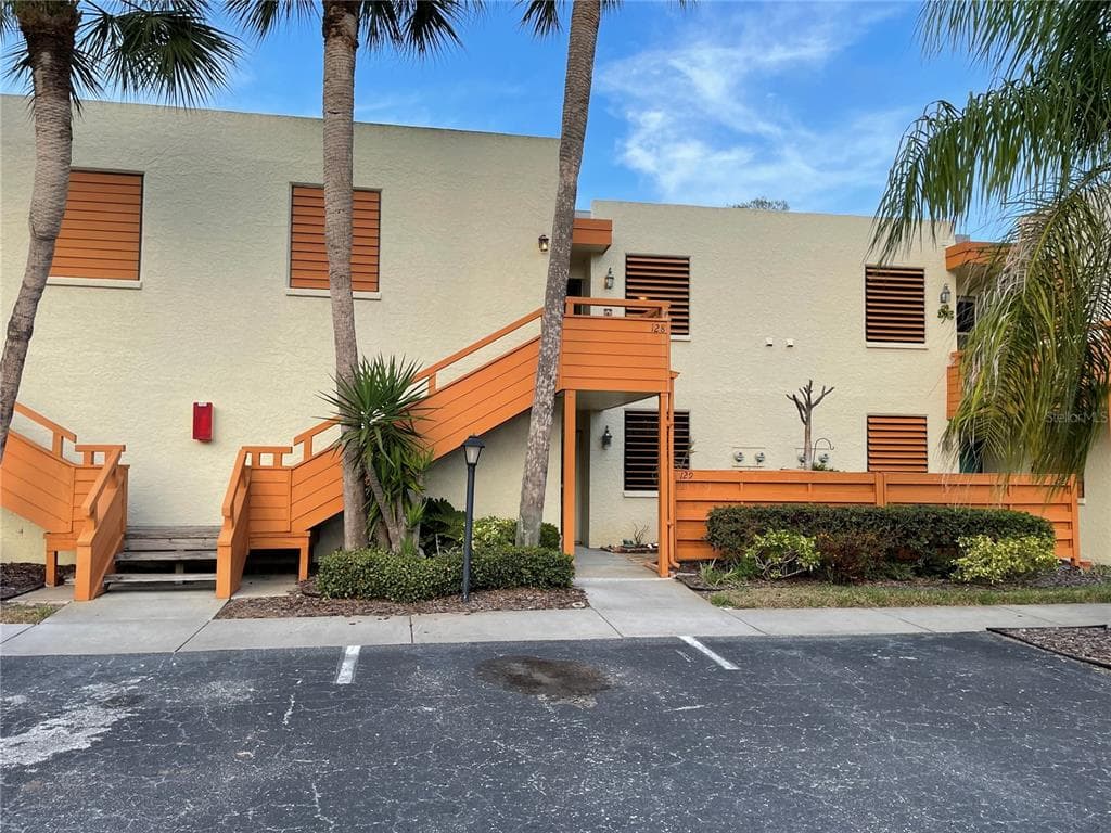 128 WILD PALM DRIVE UNIT 128 BRADENTON, FL 34210