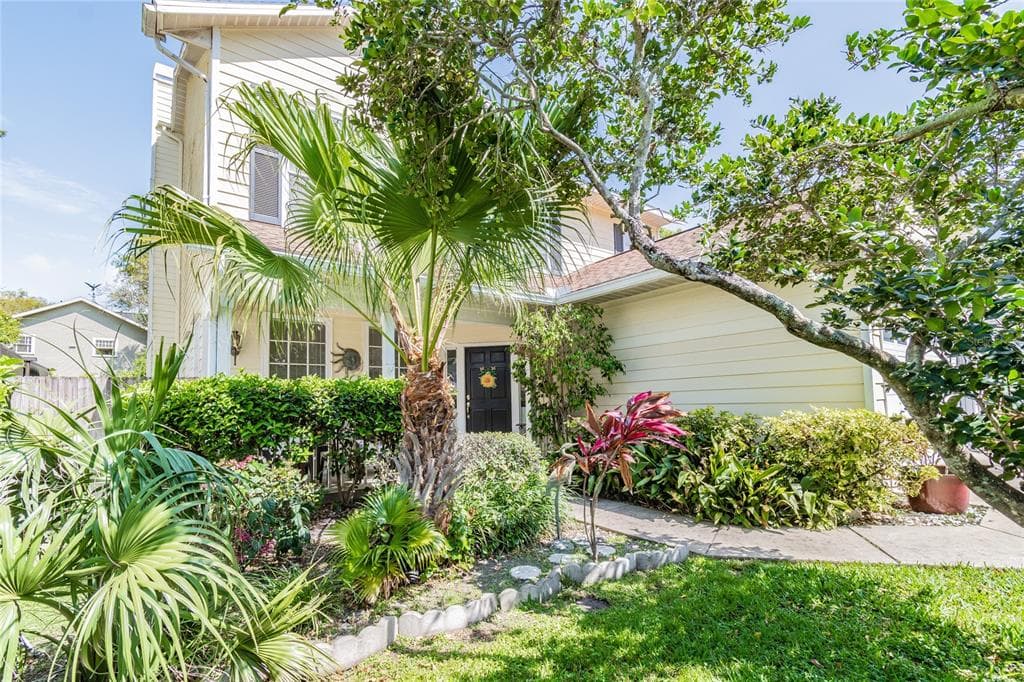3909 W TACON STREET TAMPA, FL 33629