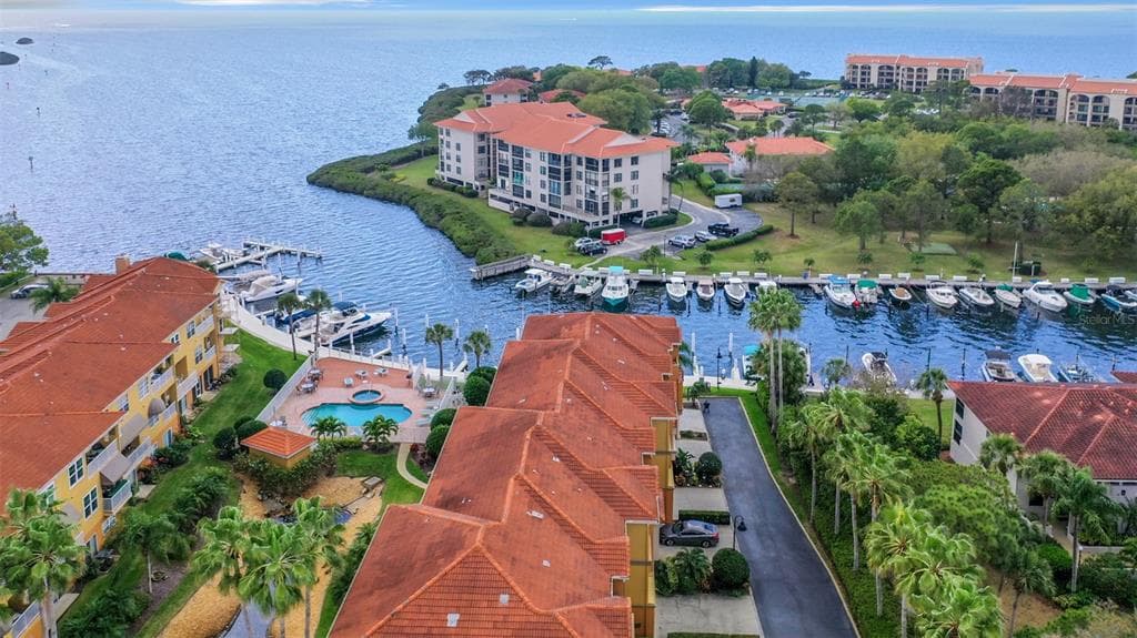1560 POINTE TARPON BOULEVARD TARPON SPRINGS, FL 34689
