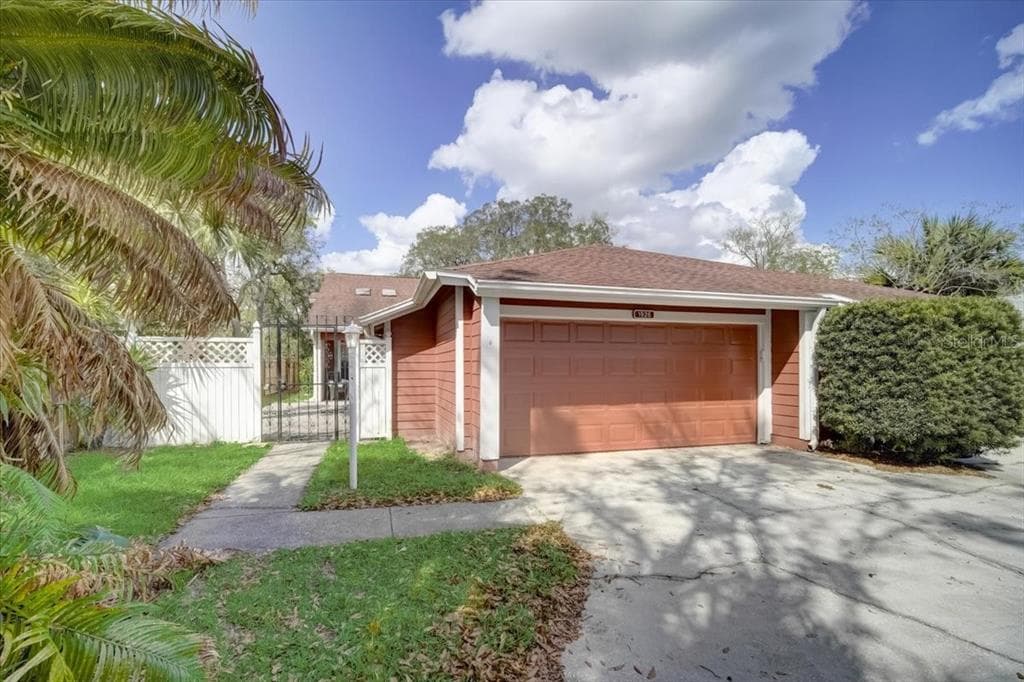 1926 WATER LANE MAITLAND, FL 32751