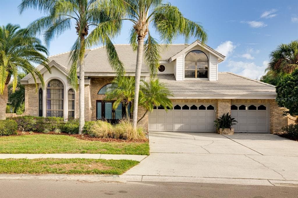 120 WOODCREEK DRIVE S SAFETY HARBOR, FL 34695