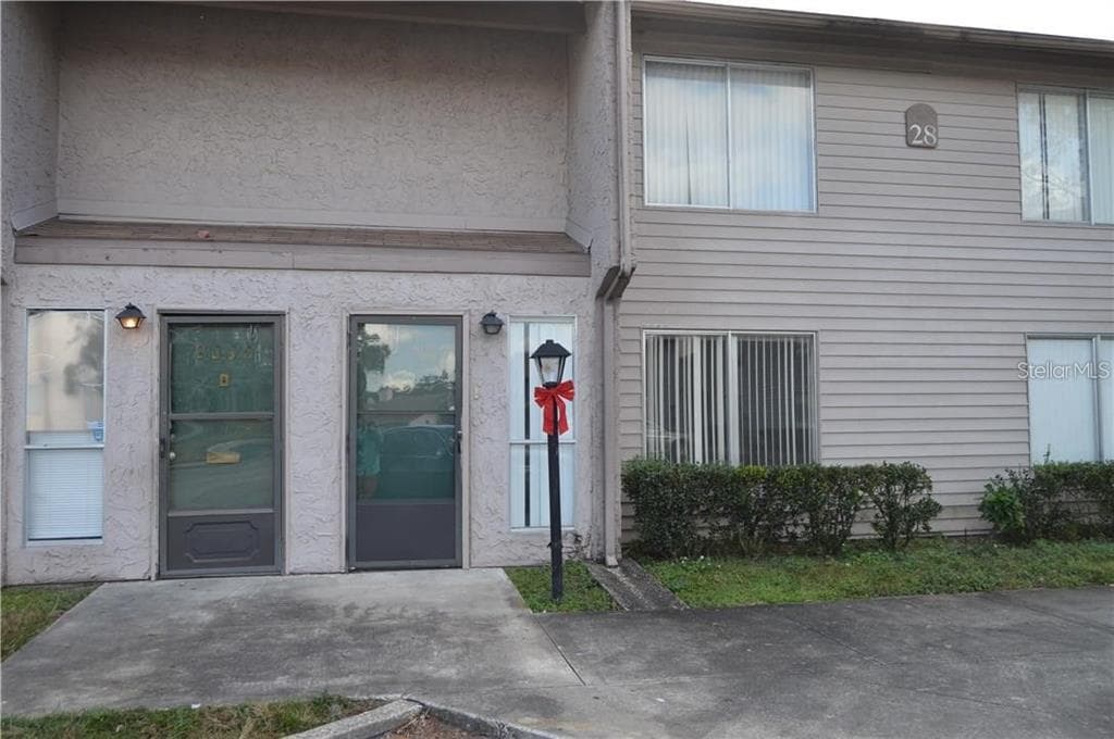 2002 LUDLOW LANE UNIT 2802 ORLANDO, FL 32839
