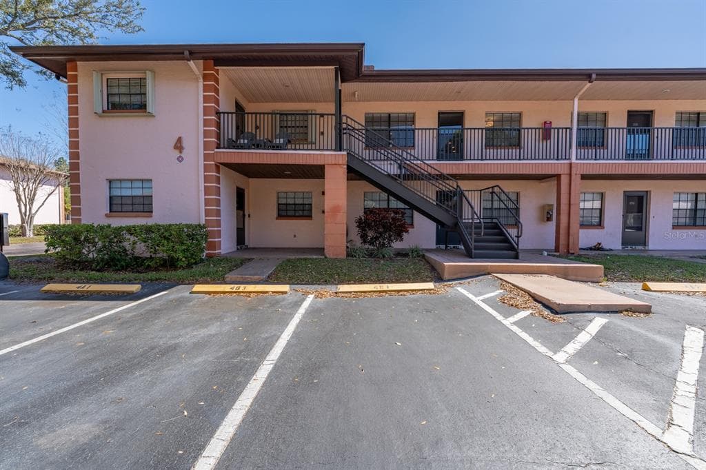 13250 RIDGE ROAD UNIT 4B2 LARGO, FL 33778