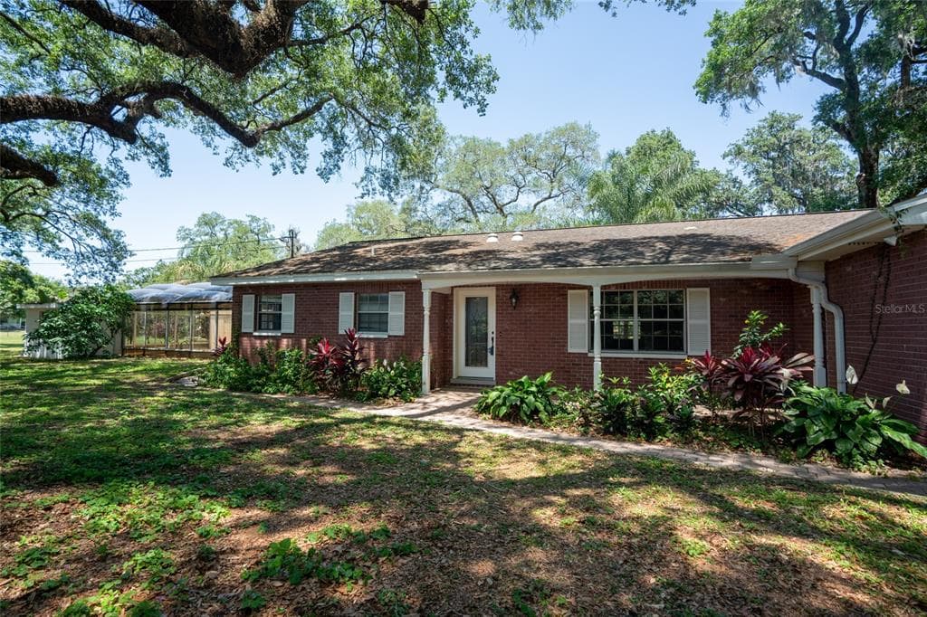 513 TELFAIR ROAD