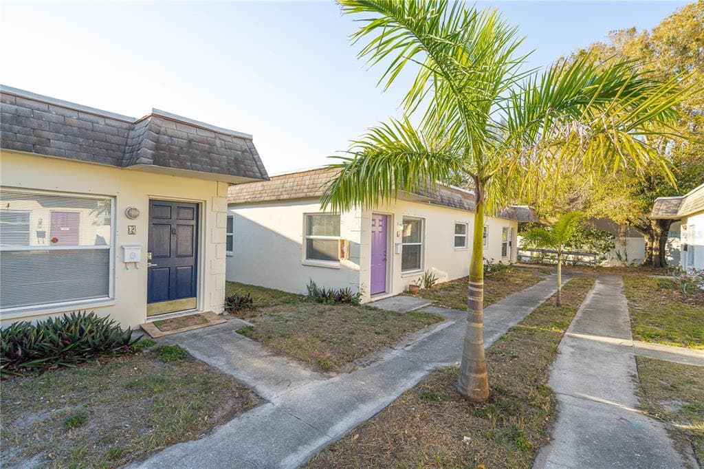 1404 SPRING LANE CLEARWATER, FL 33755