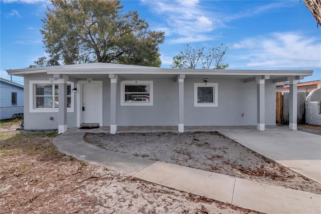 6204 N CAMERON AVENUE TAMPA, FL 33614