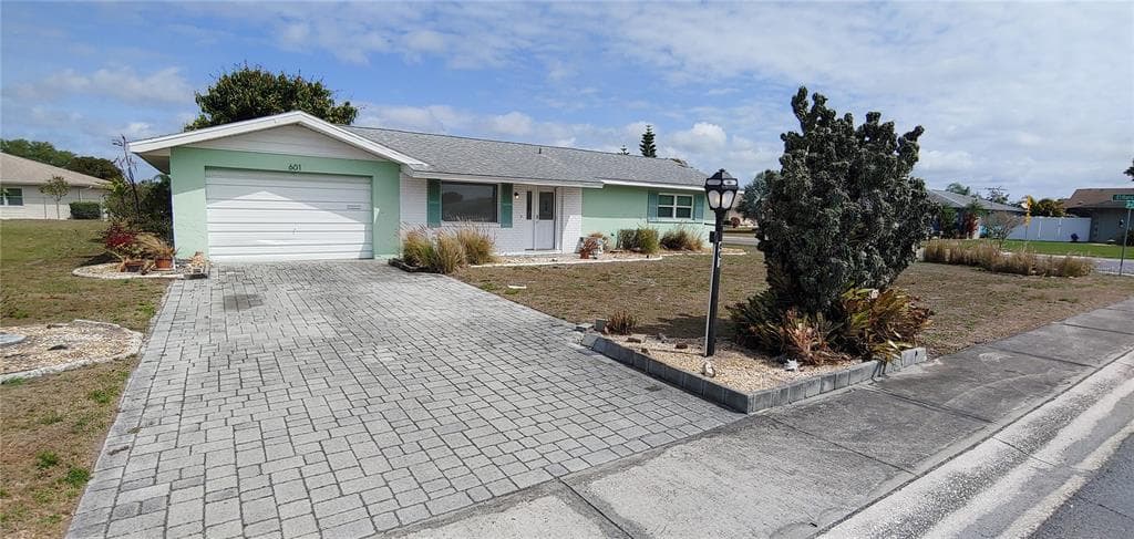 601 ALLEGHENY DRIVE SUN CITY CENTER, FL 33573