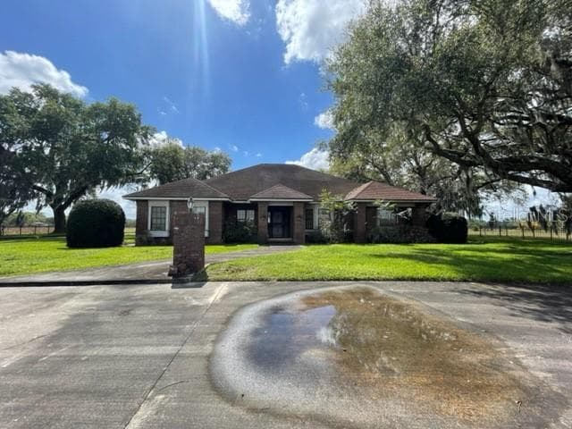 2407 E TRAPNELL ROAD