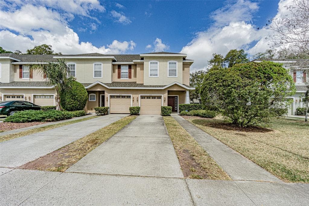 4505 AMBERLY OAKS COURT TAMPA, FL 33614
