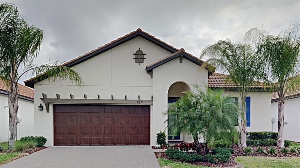 16852 SCUBA CREST STREET WIMAUMA, FL 33598