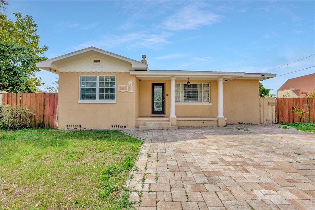 2950 W CHERRY STREET TAMPA, FL 33607