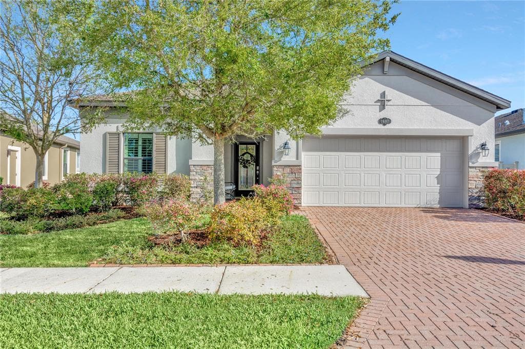 1607 FEATHER GRASS LOOP LUTZ, FL 33558