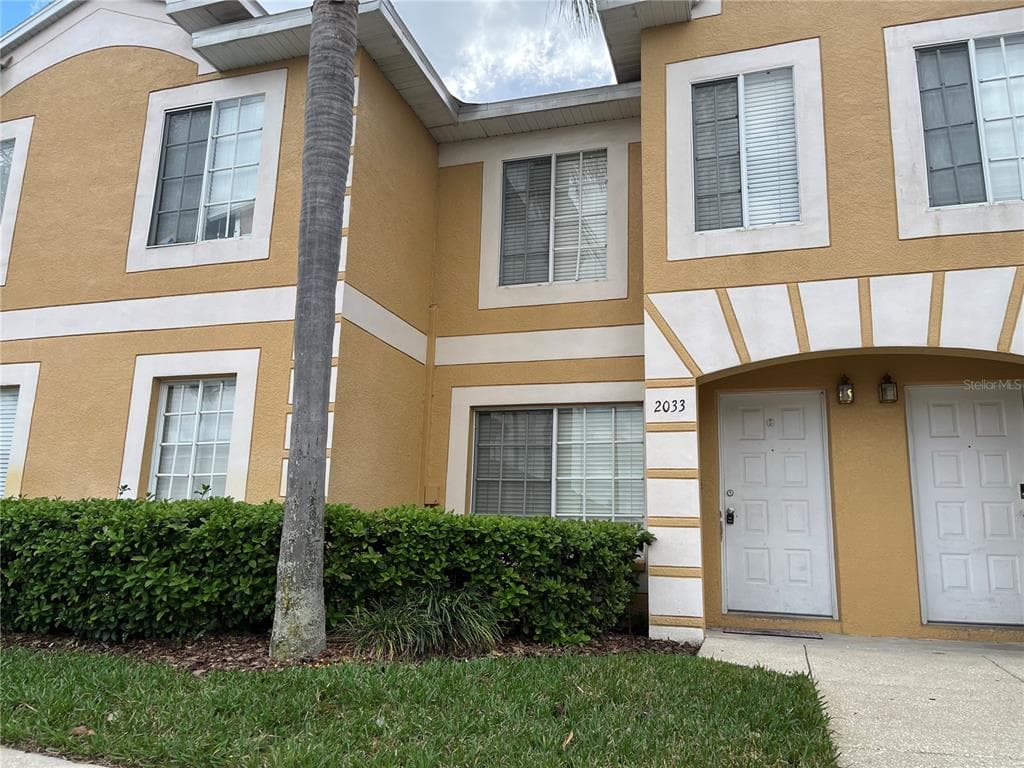 2033 FLUORSHIRE DRIVE BRANDON, FL 33511